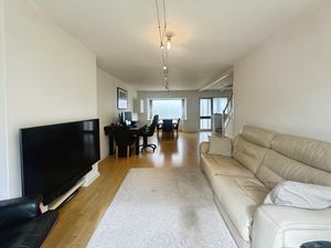 Lounge- click for photo gallery
